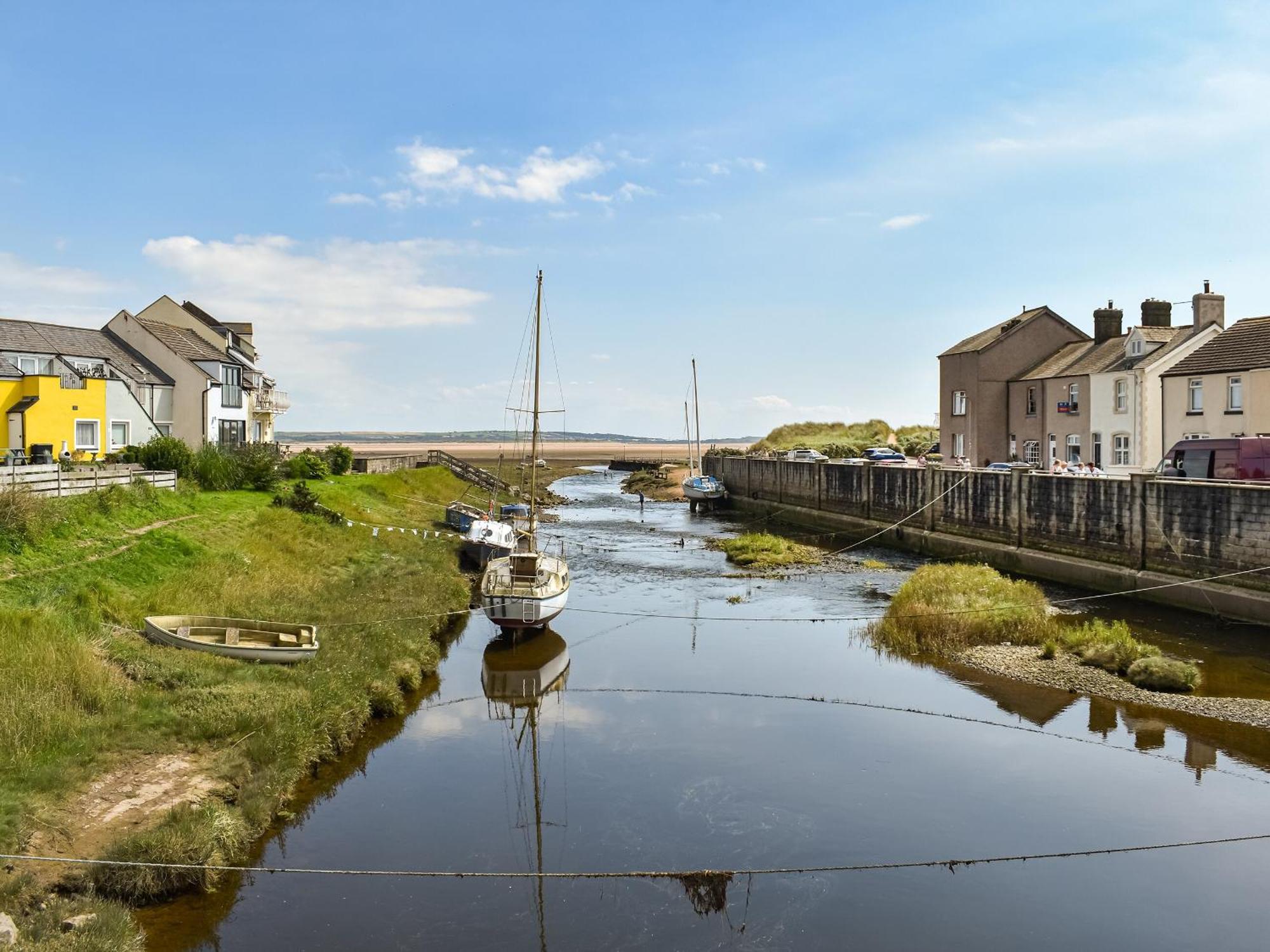 Kingfishers Rest * Millom